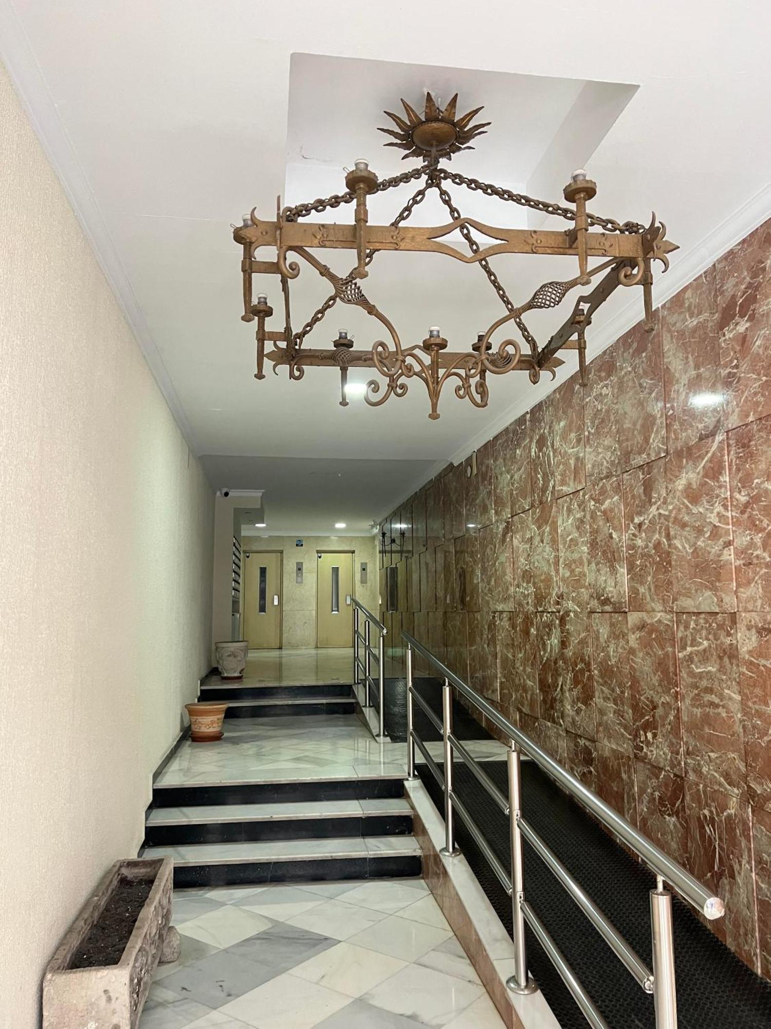 Gran Apartamento Con Parking Gratis Centro De مالقة المظهر الخارجي الصورة